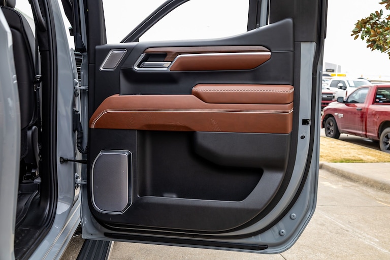 Gallery image 45 for GMC Sierra Denali Ultimate